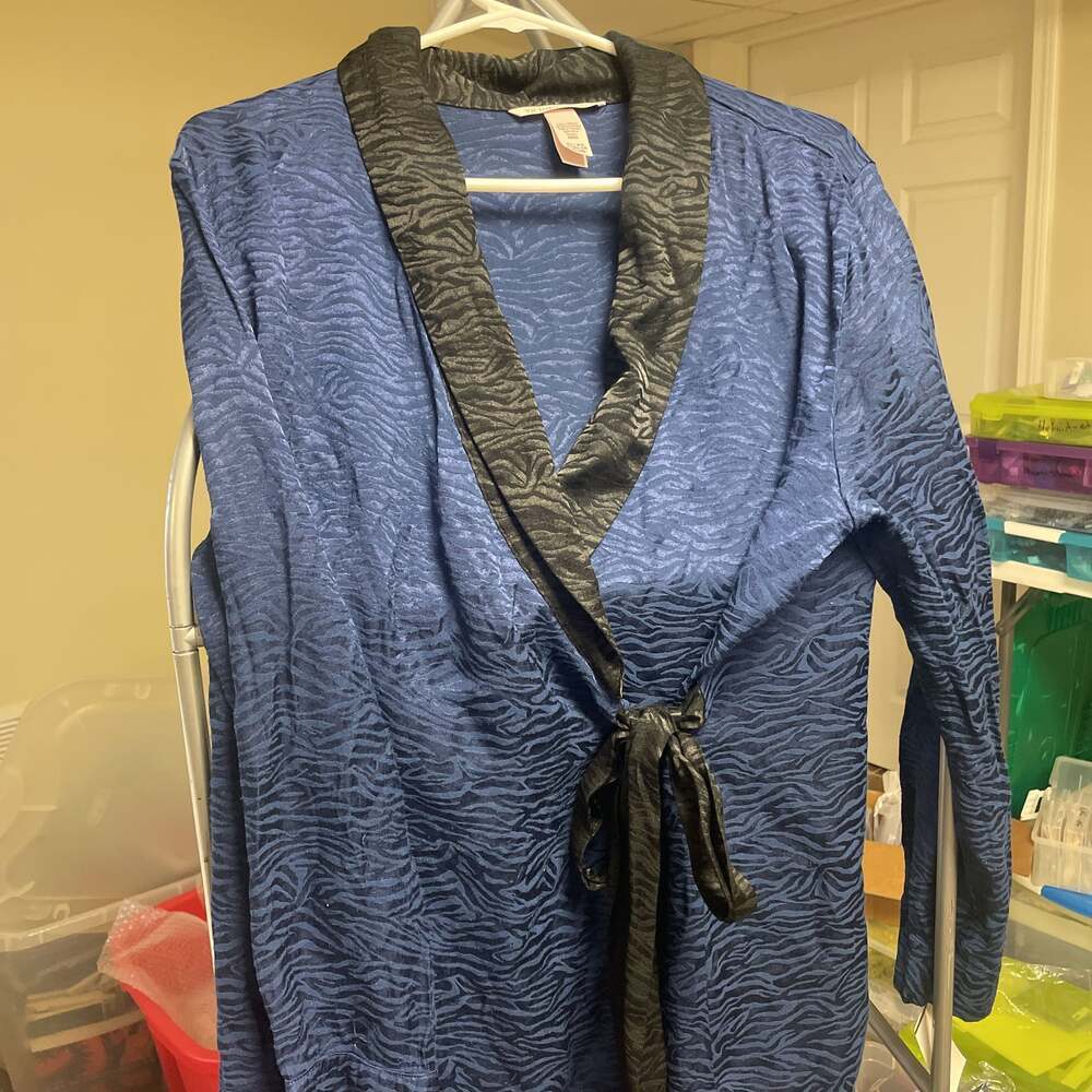Victoria’s Secret Blue Zebra Satin Tie Front Robe Wrap Medium L